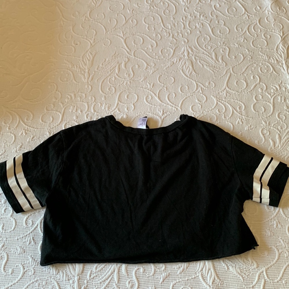 Crop top - Picture 3 of 3